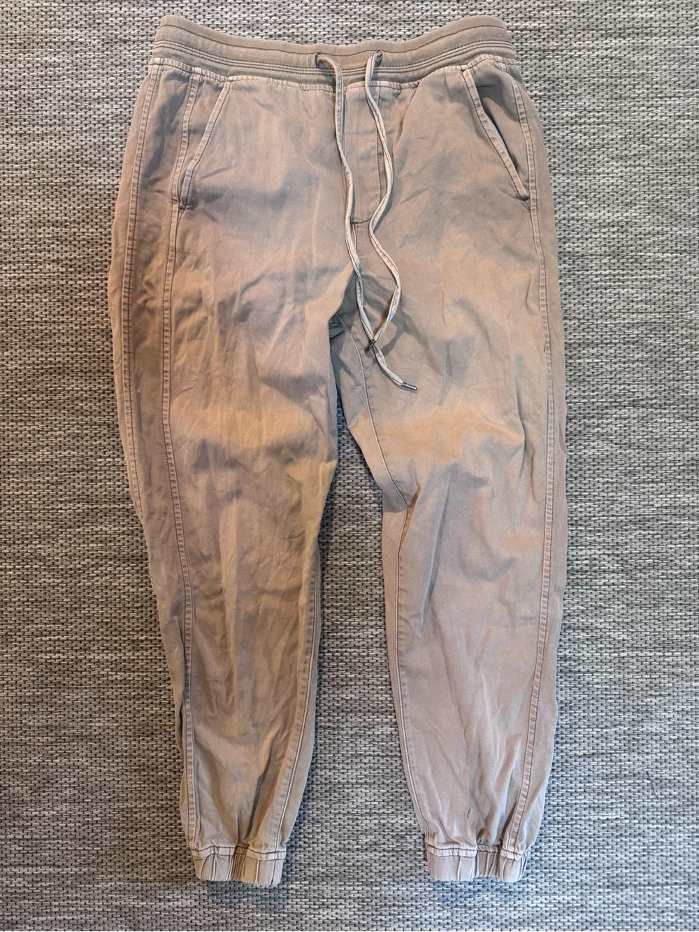Women’s Drawstring Jogger Pants in Taupe